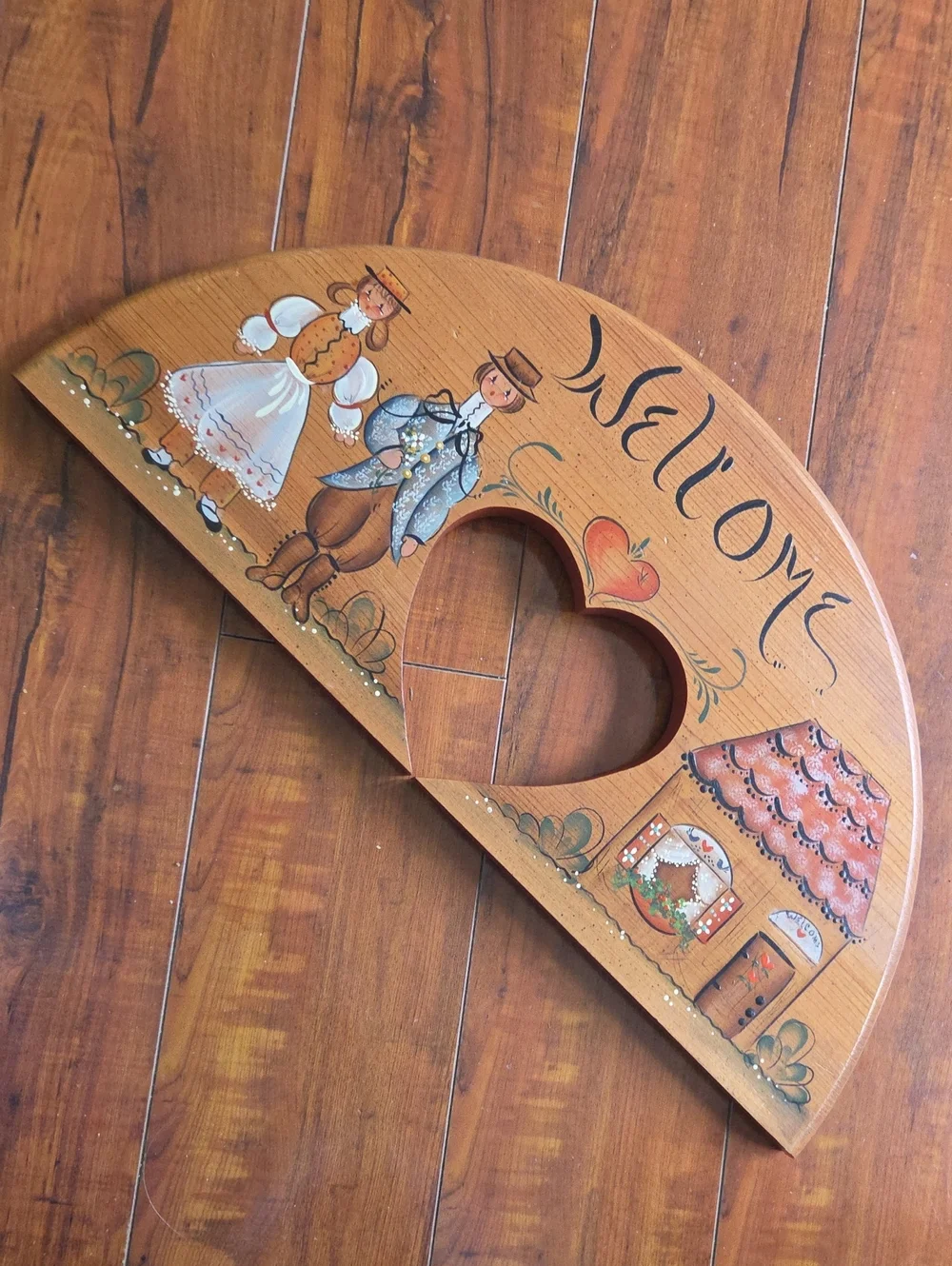 Welcome Heart-Cut Wooden Wall Decor in Brown and Cream